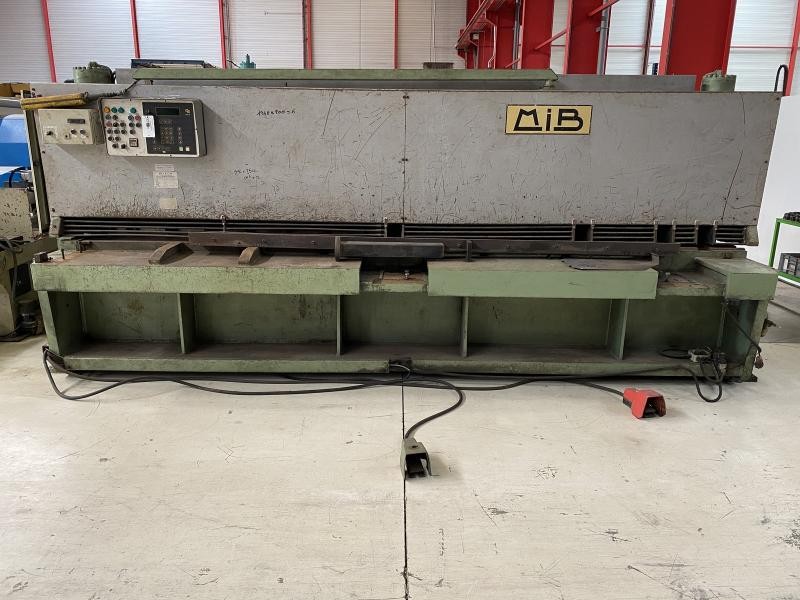 Cisaille hydraulique 4100x8