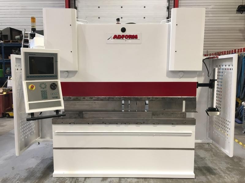 Presse plieuse hydraulique à commande numérique APHS 2104x60