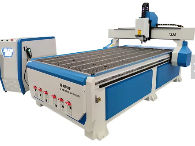 Centre d’usinage vertical 3 axes Router EC 1640