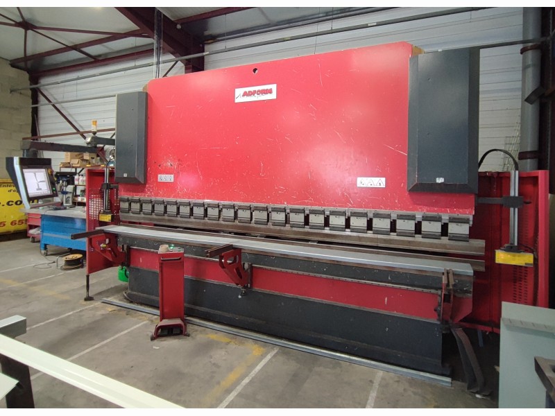 Presse plieuse hydraulique a commande numerique APHS 4106x160