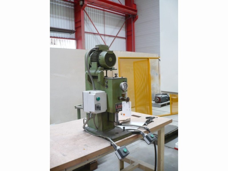 Presse hydraulique d'atelier type 1T