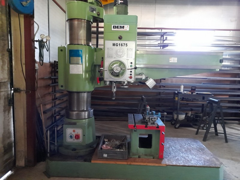 Perceuse radiale MG1675