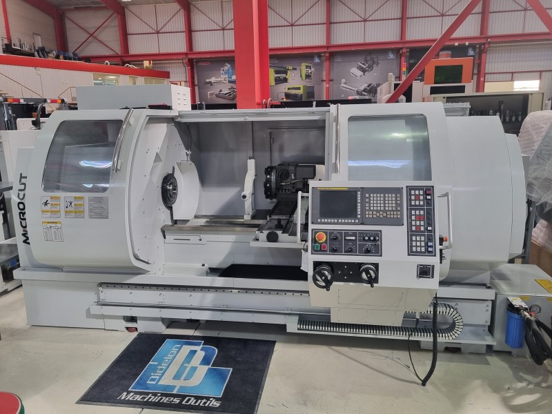 Tour cn a banc plat BNC 2260