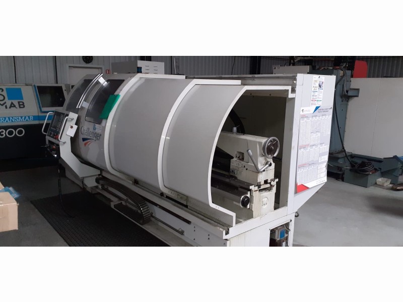 Tour CN à banc plat BNC 2680XL