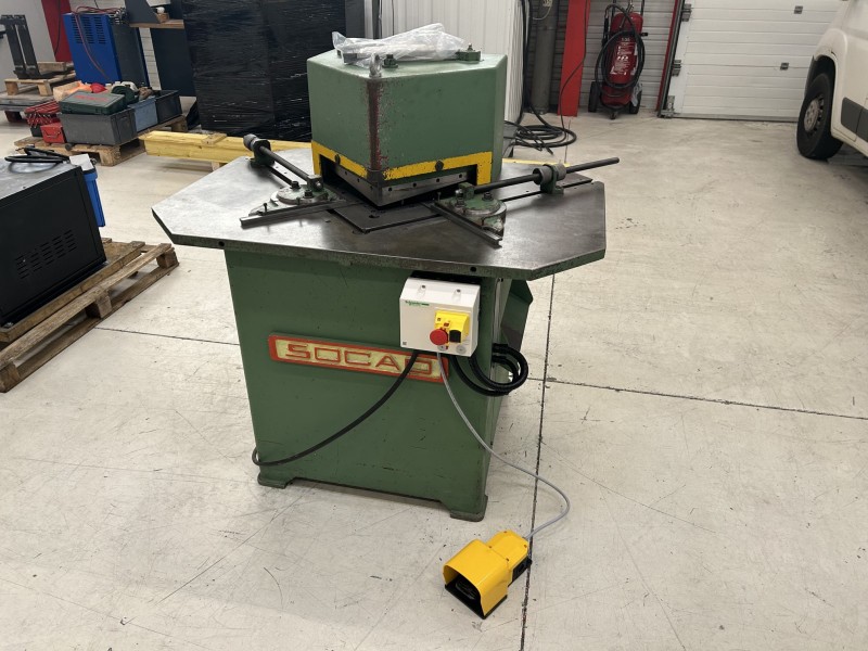 Encocheuse 12/060 ANGLE FIXE