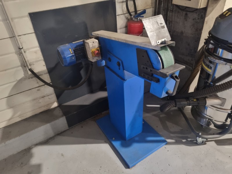 Ponçeuse à bande ART 67