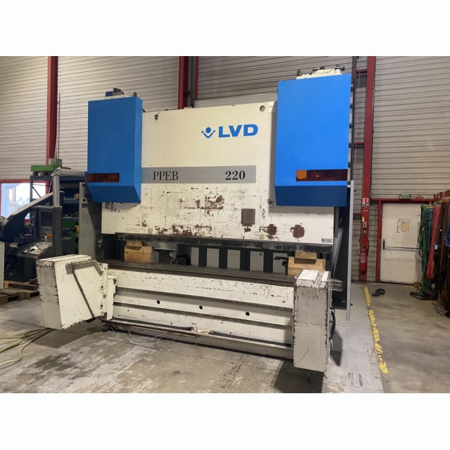 Plieuse CN occasion LVD type PPEB 220/30 CAC-CNC