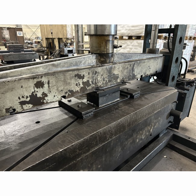 Presse hydraulique occasion SAHINLER 