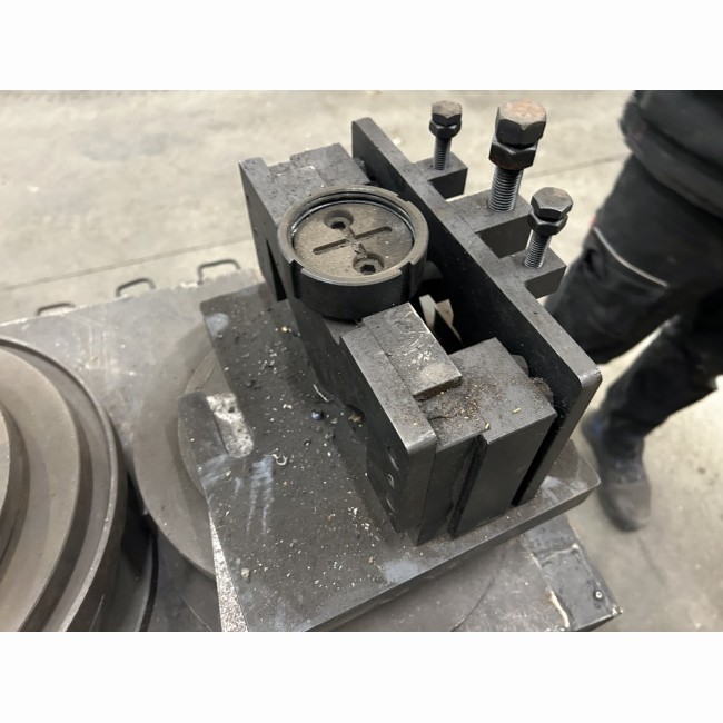 Presse hydraulique occasion NARGESA MX 340G