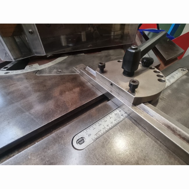 LC 1025 (angle variable)