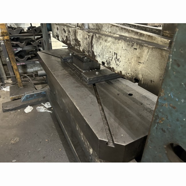 Presse hydraulique occasion SAHINLER 