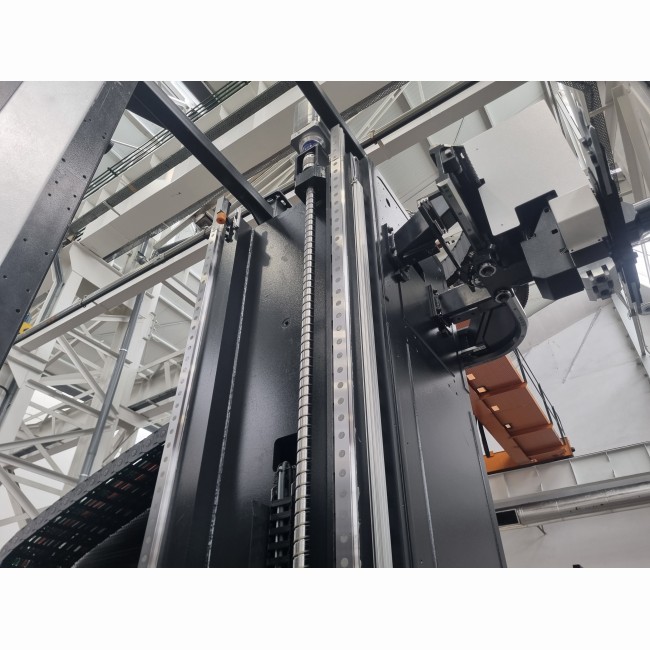 Fraiseuse banc fixe FENIX ( X: 4500 / Y: 1250 à 1500 / Z: 1500 à 3000)